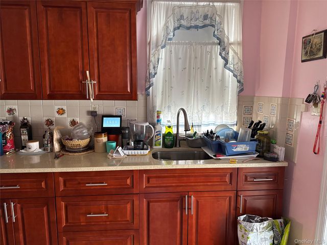 110-07 196th Street, Saint Albans, NY 11412