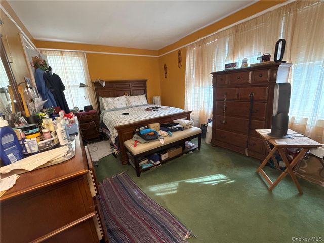 110-07 196th Street, Saint Albans, NY 11412