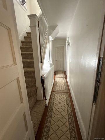 110-07 196th Street, Saint Albans, NY 11412