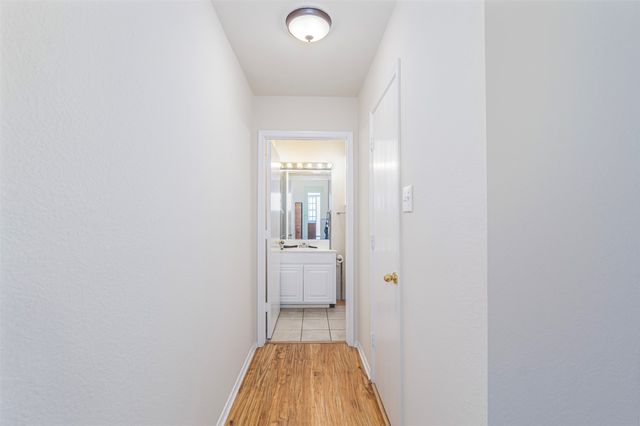 12212 Stillglen Trail, Fort Worth, TX 76028