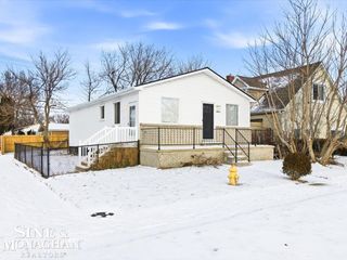 20411 E 14 Mile Road, Clinton Twp, MI 48035