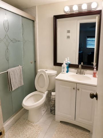 2551 NW 41st Avenue 406, Lauderhill, FL 33313