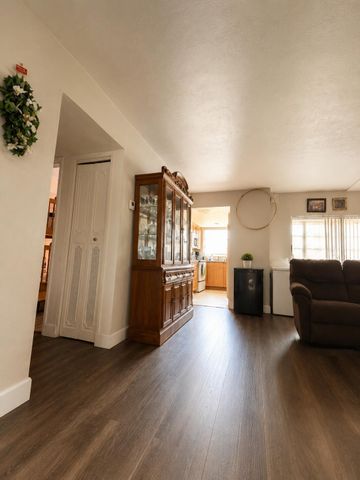 2551 NW 41st Avenue 406, Lauderhill, FL 33313
