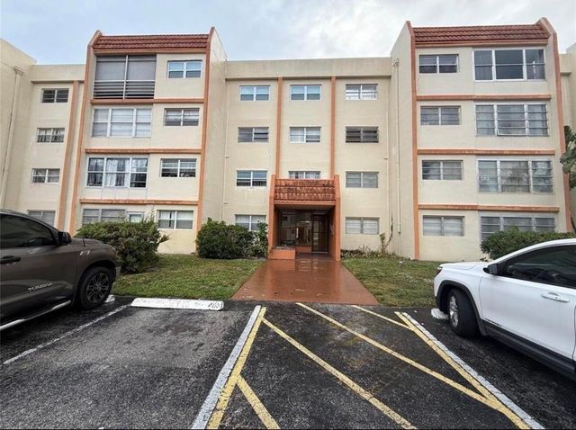 2551 NW 41st Avenue 406, Lauderhill, FL 33313