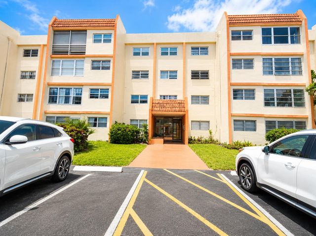 2551 NW 41st Avenue 406, Lauderhill, FL 33313