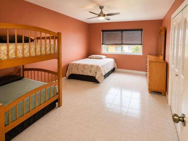 2551 NW 41st Avenue 406, Lauderhill, FL 33313