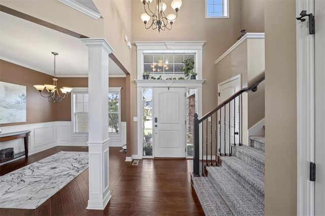 12611 S Laci Circle, Lee's Summit, MO 64086