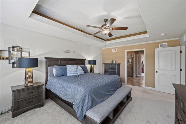 12611 S Laci Circle, Lee's Summit, MO 64086