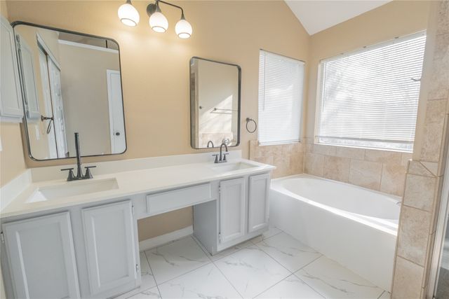 8405 Ohara Lane, Fort Worth, TX 76123