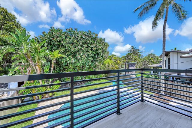 3305 NE 15th St, Fort Lauderdale, FL 33304