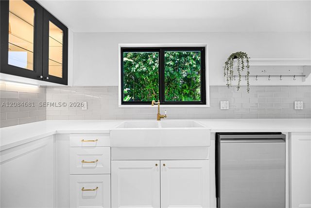 3305 NE 15th St, Fort Lauderdale, FL 33304