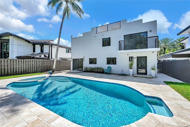 3305 NE 15th St, Fort Lauderdale, FL 33304