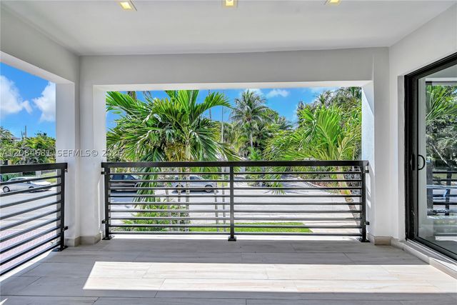 3305 NE 15th St, Fort Lauderdale, FL 33304
