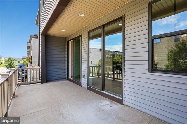 22339 TRAILVIEW CROSSING TER, Ashburn, VA 20148