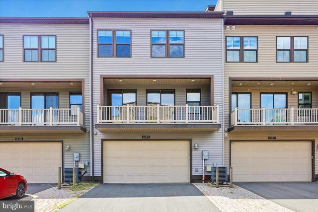 22339 TRAILVIEW CROSSING TER, Ashburn, VA 20148