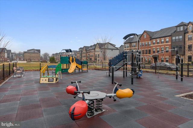 22339 TRAILVIEW CROSSING TER, Ashburn, VA 20148