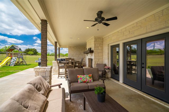 8511 Fm 1370, Washington, TX 77880