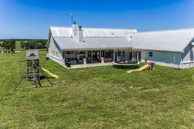 8511 Fm 1370, Washington, TX 77880