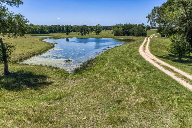 8511 Fm 1370, Washington, TX 77880