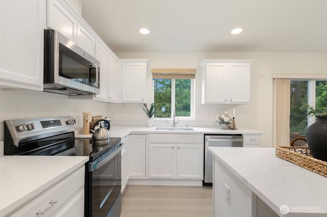 917 228st Street SE, Bothell, WA 98021