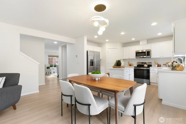 917 228st Street SE, Bothell, WA 98021