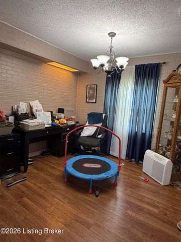 425 Oklahoma Rd, Bee Spring, KY 42207