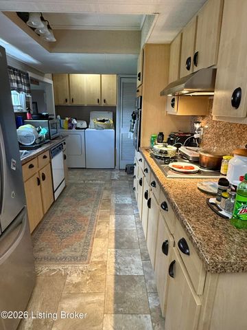 425 Oklahoma Rd, Bee Spring, KY 42207