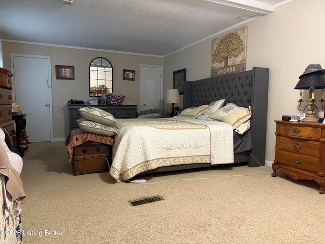 425 Oklahoma Rd, Bee Spring, KY 42207