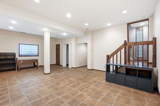 2057 W Loveland Avenue, Loveland, OH 45140