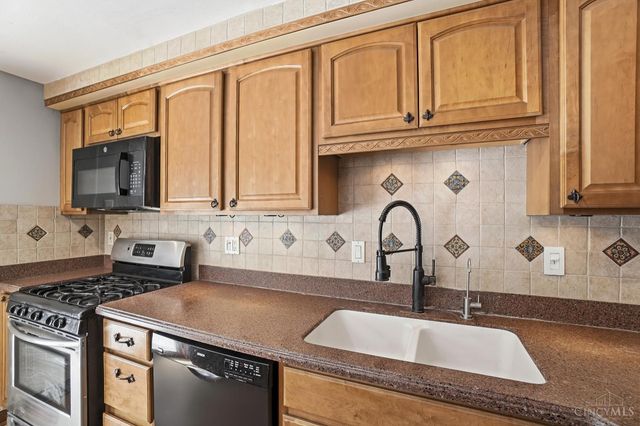 2057 W Loveland Avenue, Loveland, OH 45140