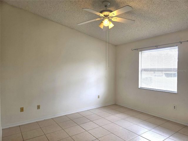 739 HEATHROW AVENUE, Lady Lake, FL 32159