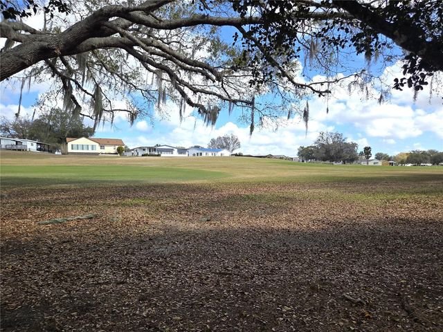 739 HEATHROW AVENUE, Lady Lake, FL 32159