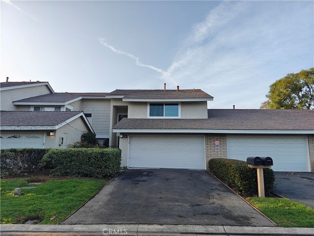 4 Brookmont, Irvine, CA 92604