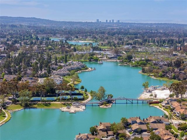 4 Brookmont, Irvine, CA 92604