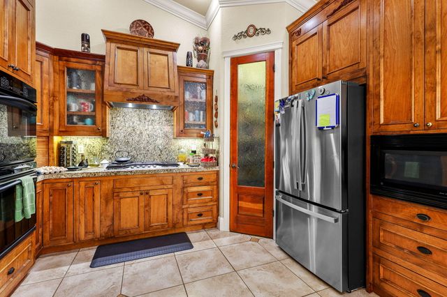 15410 Autumn Oaks Court, Red Bluff, CA 96080