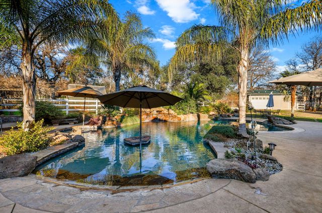 15410 Autumn Oaks Court, Red Bluff, CA 96080