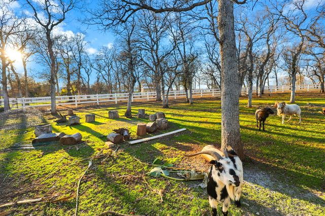 15410 Autumn Oaks Court, Red Bluff, CA 96080