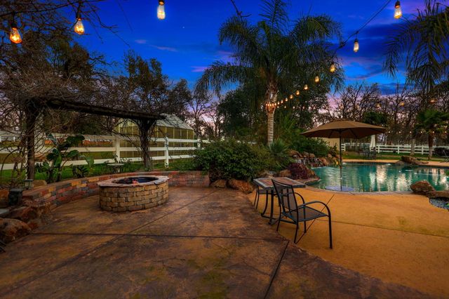 15410 Autumn Oaks Court, Red Bluff, CA 96080