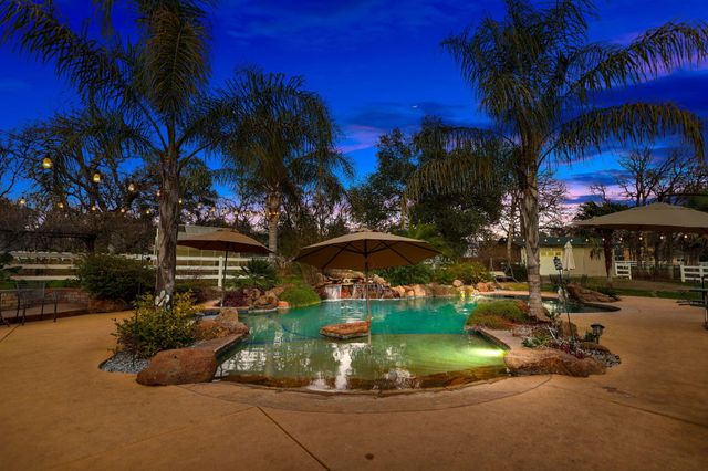 15410 Autumn Oaks Court, Red Bluff, CA 96080