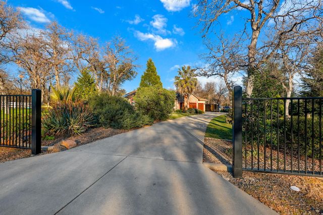 15410 Autumn Oaks Court, Red Bluff, CA 96080