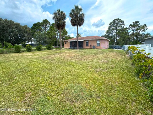 1470 SE Toy Street SE, Palm Bay, FL 32909