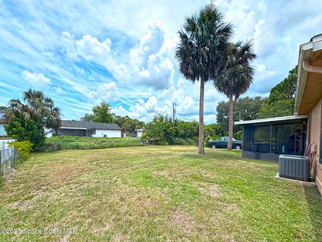 1470 SE Toy Street SE, Palm Bay, FL 32909