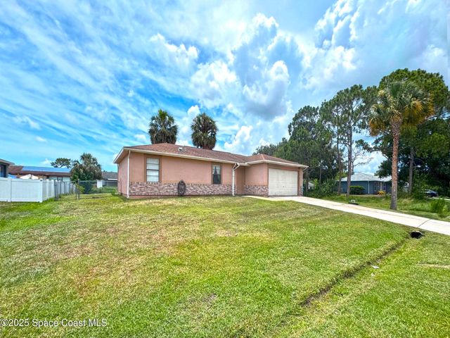 1470 SE Toy Street SE, Palm Bay, FL 32909