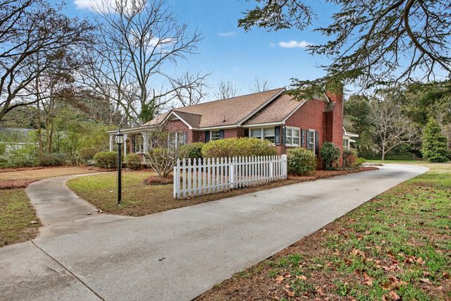 2159 New Holland Road, Wagener, SC 29164