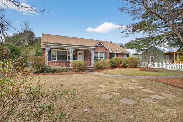 2159 New Holland Road, Wagener, SC 29164