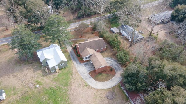 2159 New Holland Road, Wagener, SC 29164