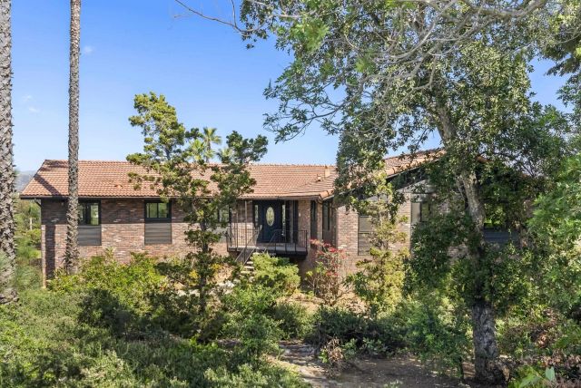 1080 Landavo Rancho Rd, Escondido, CA 92027