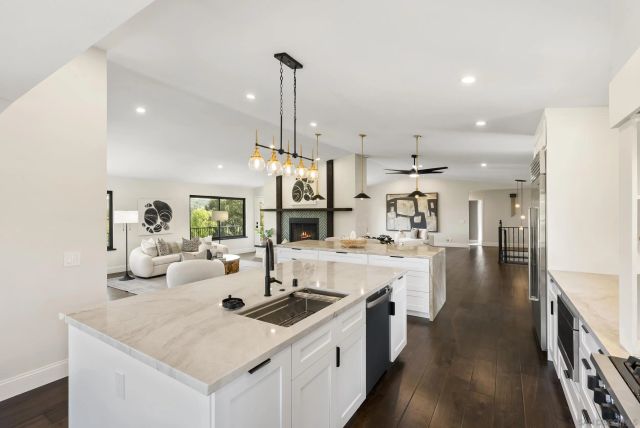 1080 Landavo Rancho Rd, Escondido, CA 92027