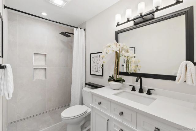 1080 Landavo Rancho Rd, Escondido, CA 92027