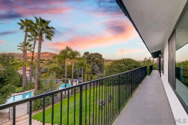 1080 Landavo Rancho Rd, Escondido, CA 92027